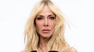 ANNA VISSI