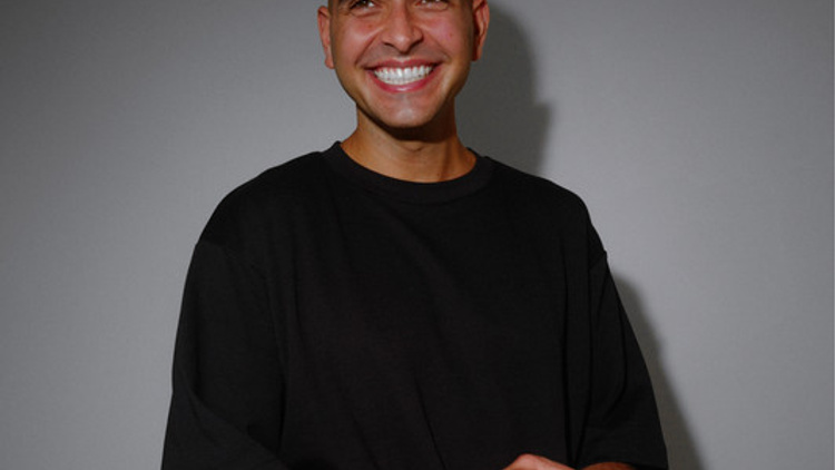 T7 : Sammy Virji
