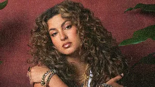 Tori Kelly