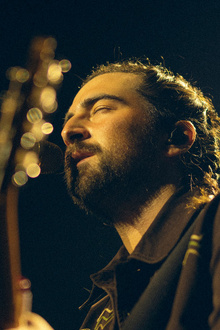 NOAH KAHAN