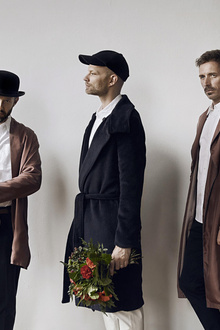 WhoMadeWho + guest