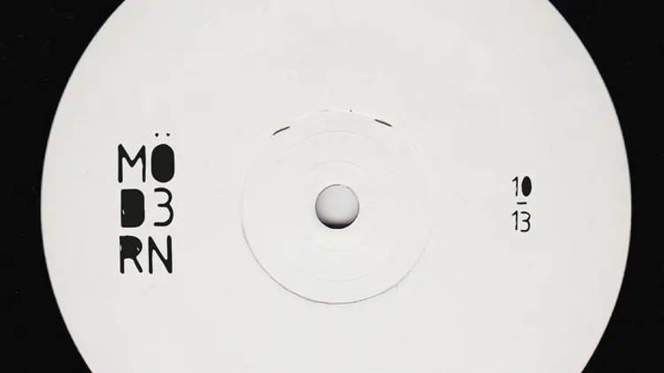 GLAZART & SKRYPTOM PRESENTS : Möd4rn