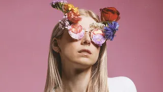 LAURA LAUNE