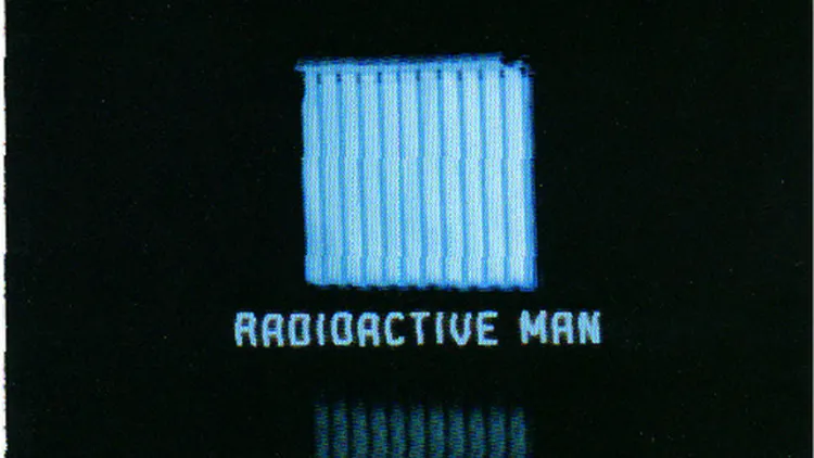 33/45 pres. Radioactive Man live