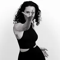 Joyce Muniz