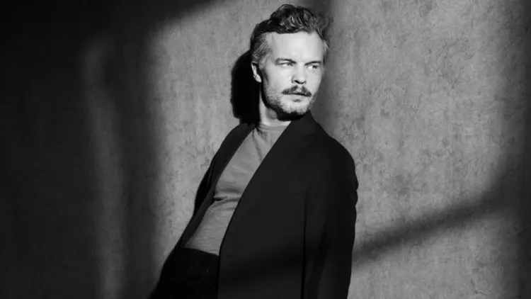 THE TALLEST MAN ON EARTH