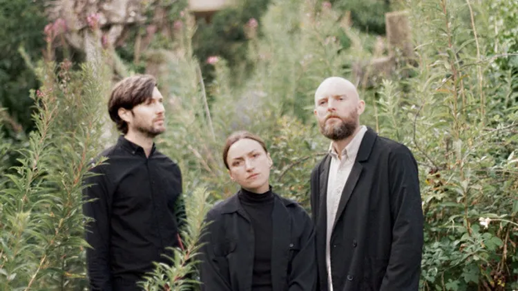  Esben & The Witch + Guest