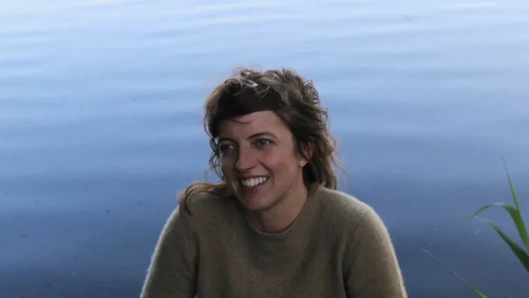 ROZI PLAIN