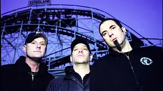 Unsane + Guest