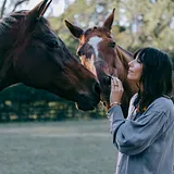 Nicki Bluhm
