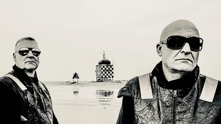 FRONT 242