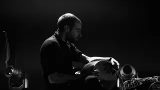 De la...je l'espère — Cinna Peyghamy • STREIKTHROUGH • Even 