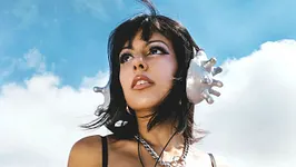La Scarlette - Moistbreezy, Shoshana, Lux & More