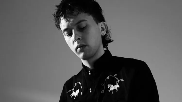 Ten Tonnes (solo show)