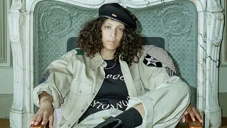LEONIE PERNET
