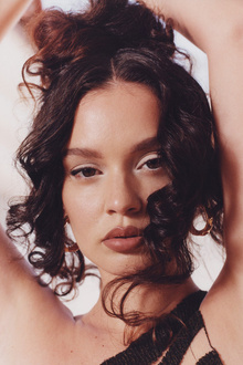 SABRINA CLAUDIO