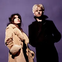 concert Blood Red Shoes