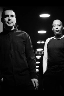 De La Groove Invites Mood II Swing