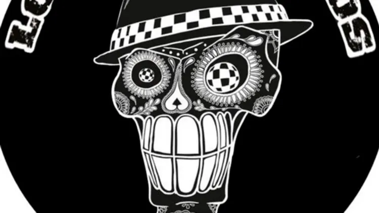 Los Tres Puntos + 86 crew + the downsetters