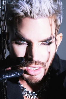 QUEEN + ADAM LAMBERT