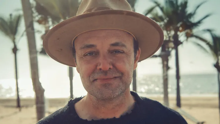 Niels Geusebroek sings Coldplay