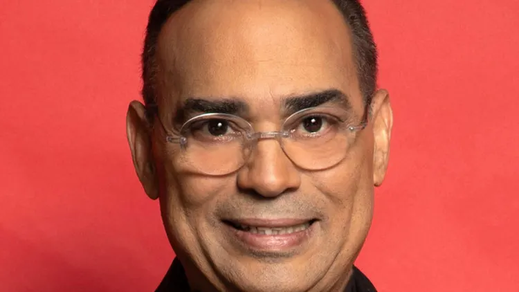 GILBERTO SANTA ROSA