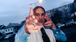 Baltra, Mon Cher Guy, La Fessée Musicale