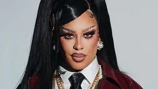 GLORIA GROOVE