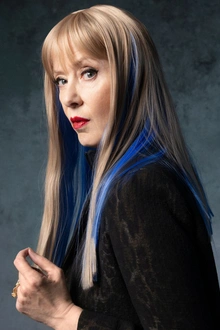 SUZANNE VEGA