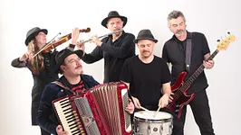 Skinny Lister vs. Pet Needs, Mad Dog Mcrea