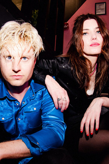 BLOOD RED SHOES
