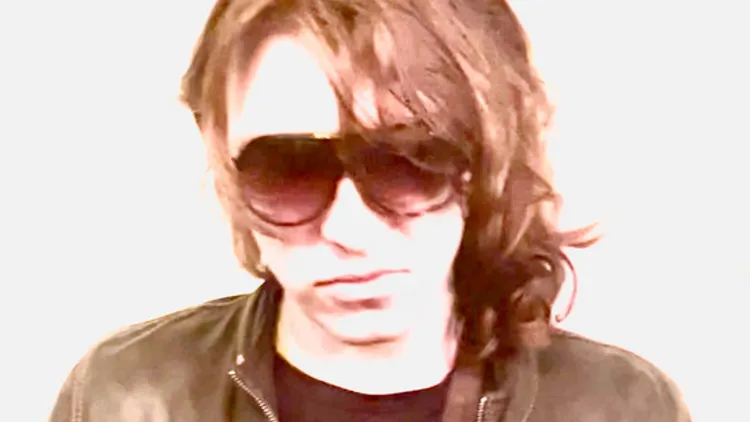 Acouphène Deafening Funeral Party