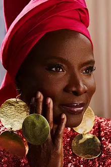 ANGELIQUE KIDJO