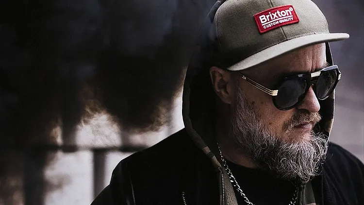 The Bug presents: « Pressure » feat. Dillinja, JK Flesh