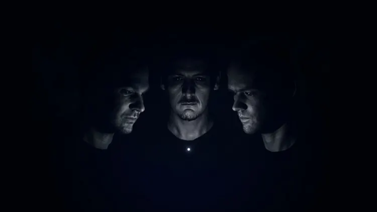 Noisia presents "outer edges"