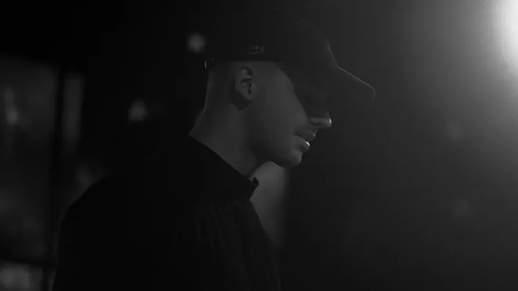 Onesh: Azey, Highvøltage, Kitts, Morfame, Revelation, Supra