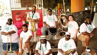 HOT 8 BRASS BAND