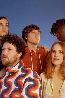 Days Off : Metronomy + Denai Moore