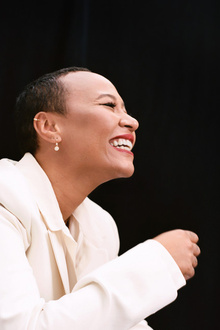 EMELI SANDE