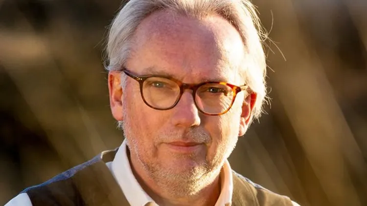 Ambitus presents: Ron Adelaar