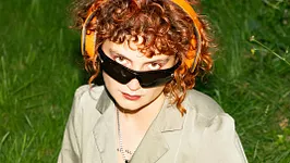 Phoebe Green: Signing
