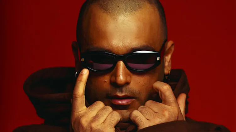 Atarashi X Blackhole : Ilario Alicante, Singi & Residents