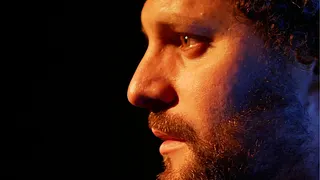 DenDana - L’exil, l’amour et la guitare