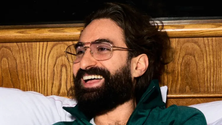 Sacré : Antoine Bourachot, Vitamine C,Les Editions Vermillon