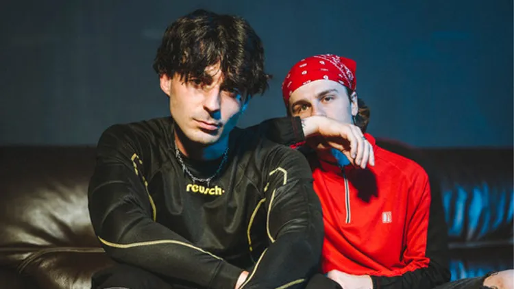 20:02 x Denys Roses x News From Nowhere