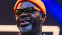 Kohndo « Plus Haut Que La Tour Eiffel »