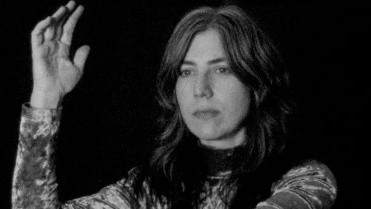 JULIA HOLTER
