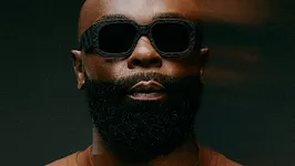 KAARIS en SHOWCASE au Yoyo Paris