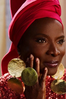 ANGELIQUE KIDJO