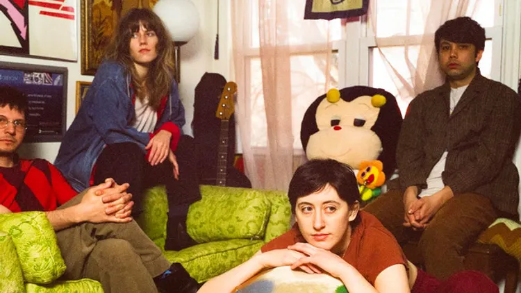 Frankie Cosmos en concert + Trust Fund